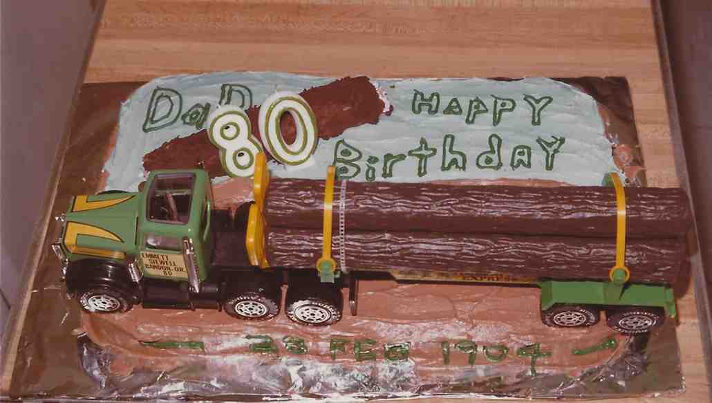 CH7_53Dad_BDcake_02281984.jpg